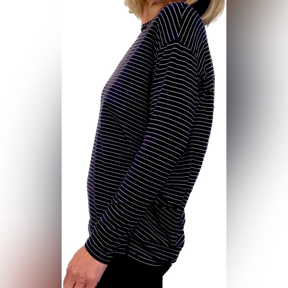 Long sleeves top by Lululemon